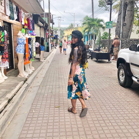 Meet your Posher, Alice - Picture 1 of 1